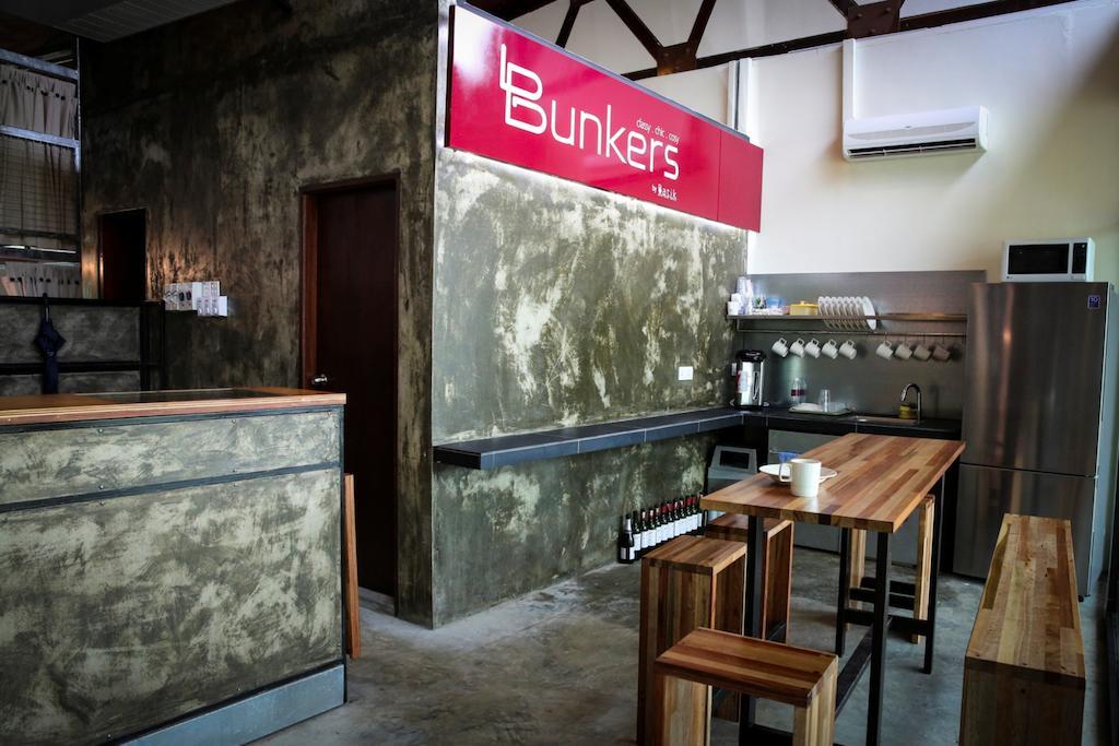 Bb Bunkers Hostel Santubong Buitenkant foto